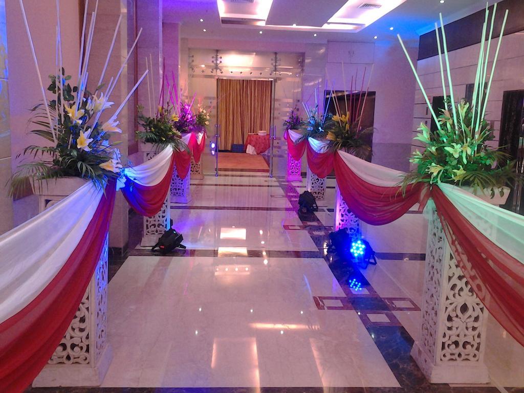 Hotel Saffron Kiran Noida Exterior foto